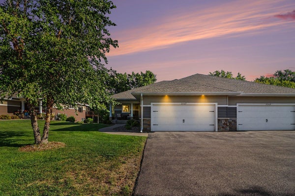 2047 GOODVIEW AVE N, SAINT PAUL, MN 55128 - Image 8fbf5fb749d3e98f00b67e23af9c13b2/1817140487
