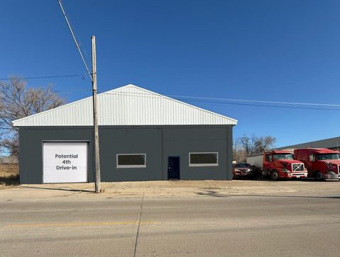 Photo of 104 11th Street NE, Austin, MN 55912 (MLS # 6659319)