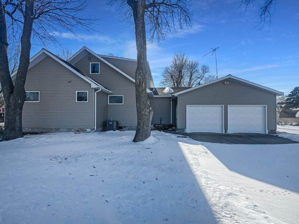 Photo of 413 N 1st Avenue W, Truman, MN 56088 (MLS # 7001113)
