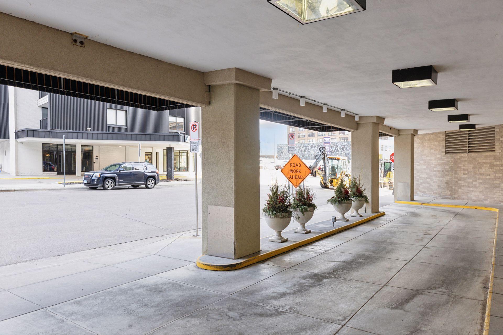 66 9th Street E 1609