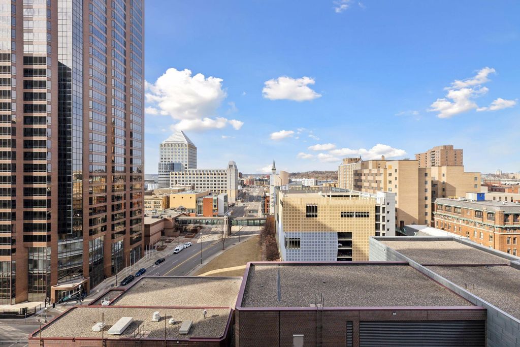 Photo of 66 9th Street E #1609, Saint Paul, MN 55101 (MLS # 7012818)