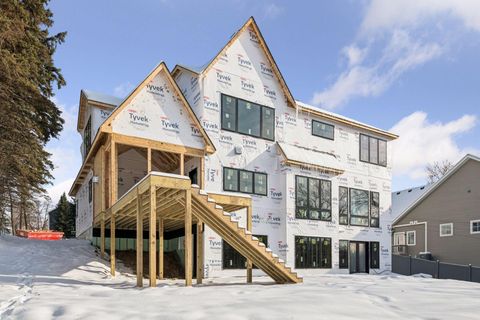 105 Queensland Lane N Plymouth MN 55447