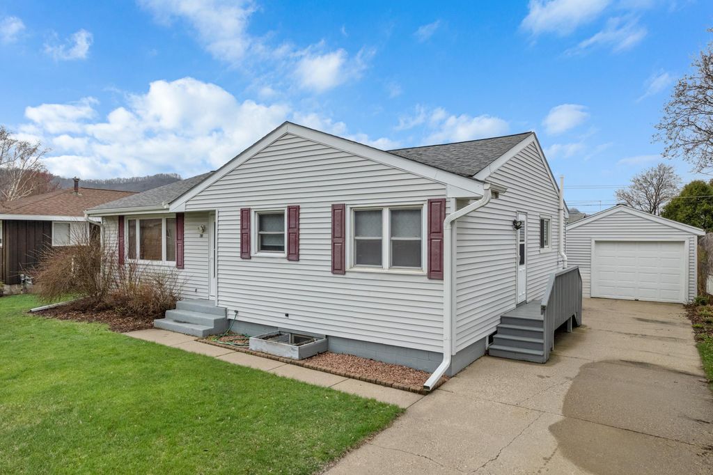 Photo of 875 48th Avenue, Winona, MN 55987 (MLS # 7050575)