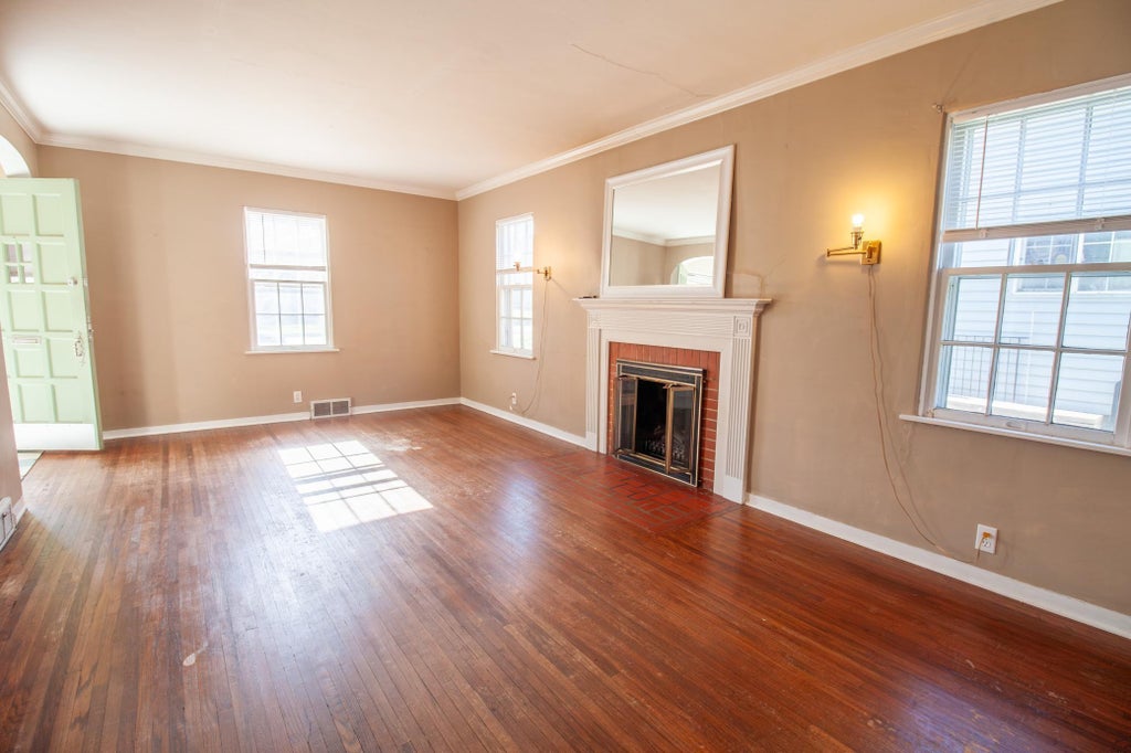 Photo of 924 W Cavour Avenue, Fergus Falls, MN 56537 (MLS # 7164286)