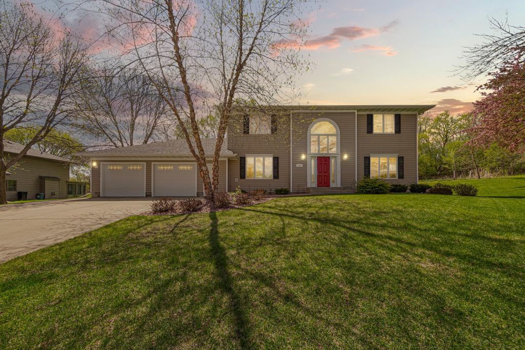 Photo of 1424 Fairway Drive, Faribault, MN 55021 (MLS # 7068209)
