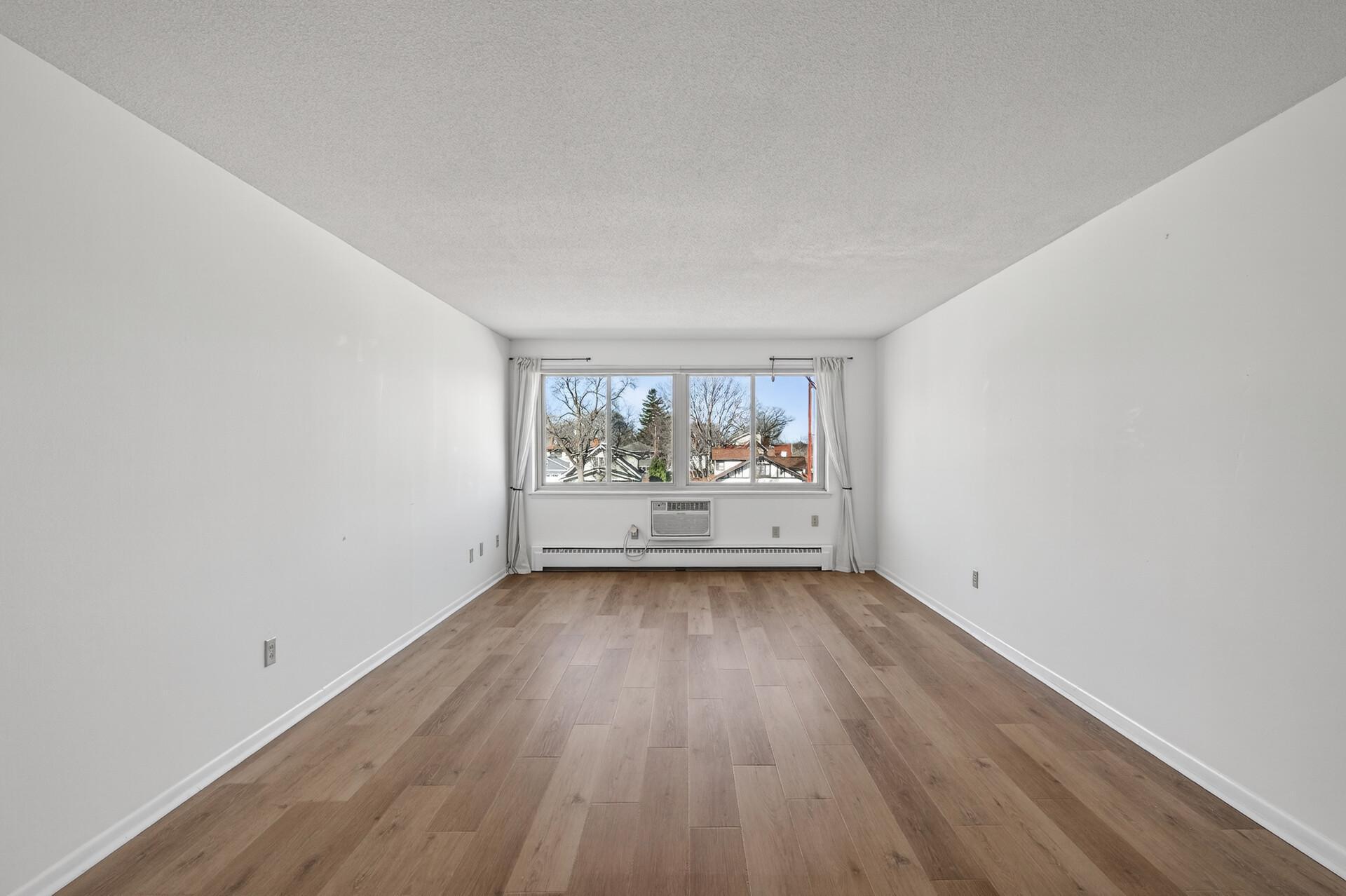 4400 Upton Avenue S 405