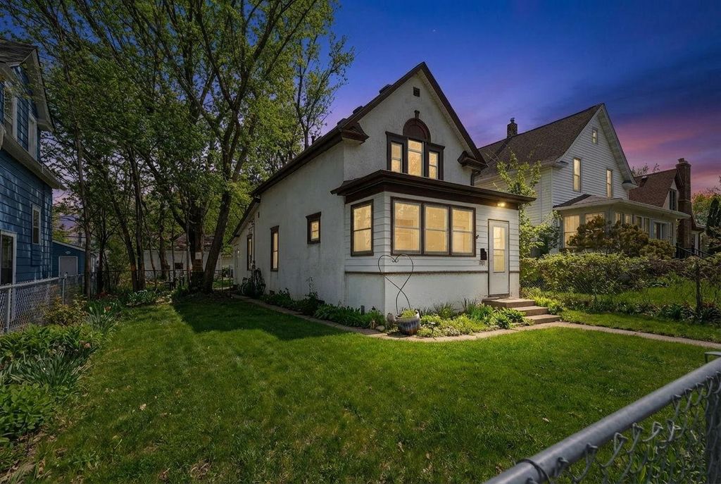 Photo of 3451 Oliver Avenue N, Minneapolis, MN 55412 (MLS # 7001340)