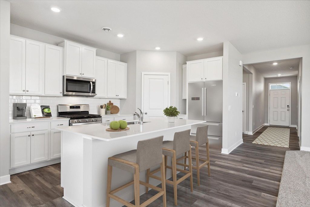 Photo of 17400 Durham Drive, Lakeville, MN 55044 (MLS # 7010055)