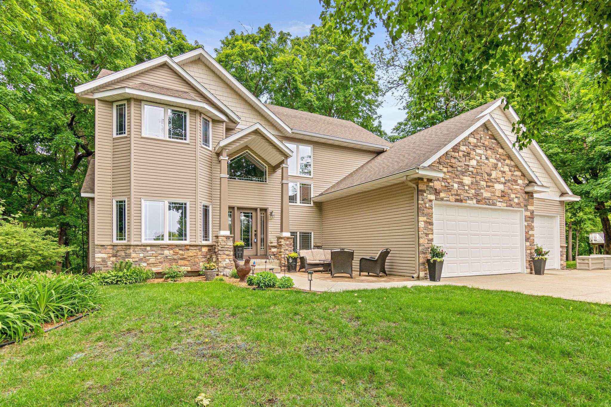 5450 Raven Point Road