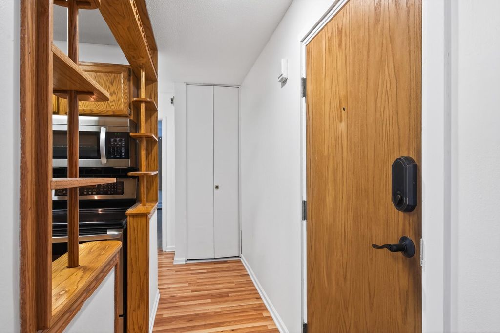 Photo of 12826 Nicollet Avenue #102, Burnsville, MN 55337 (MLS # 7077423)