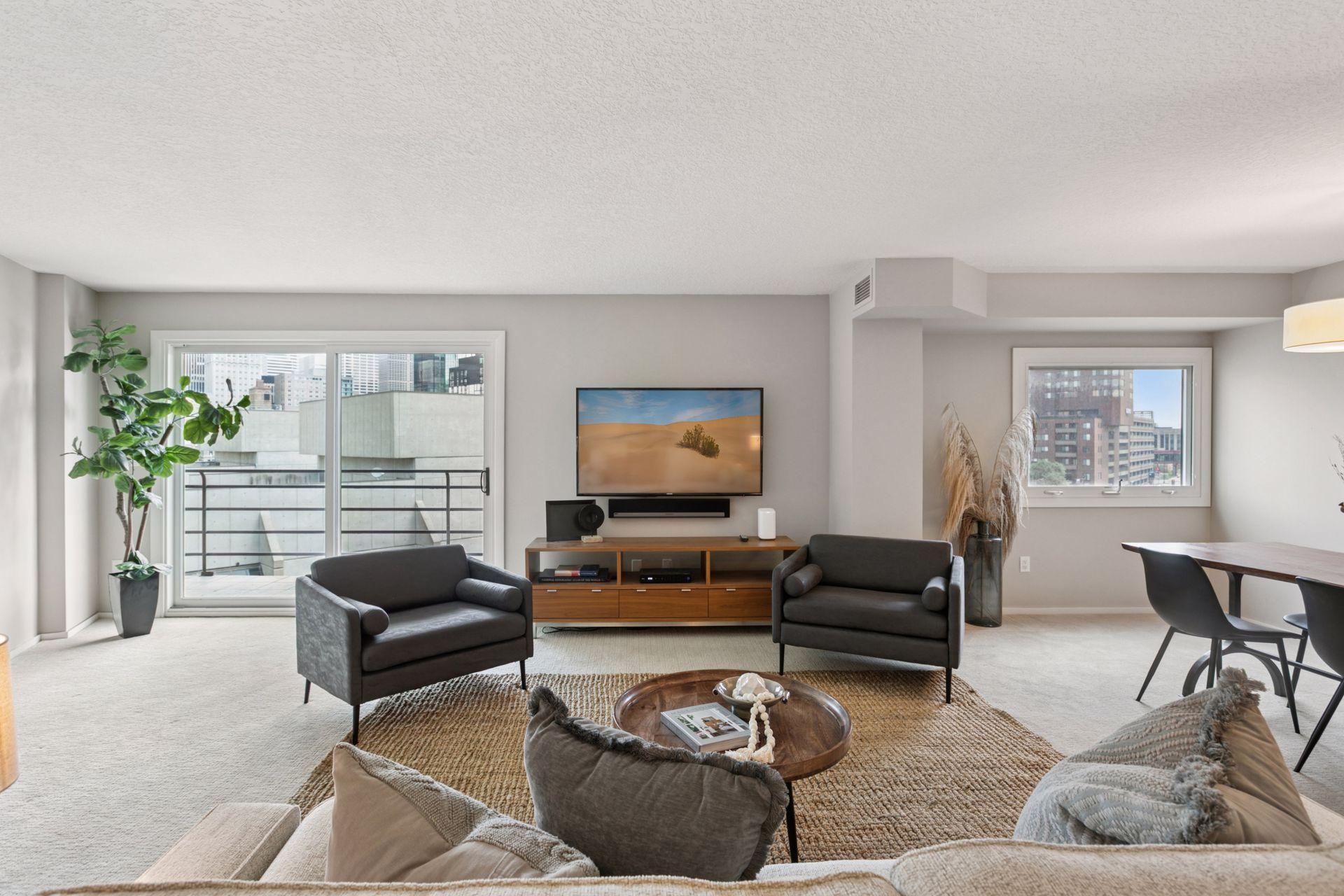 1200 Nicollet Mall 606