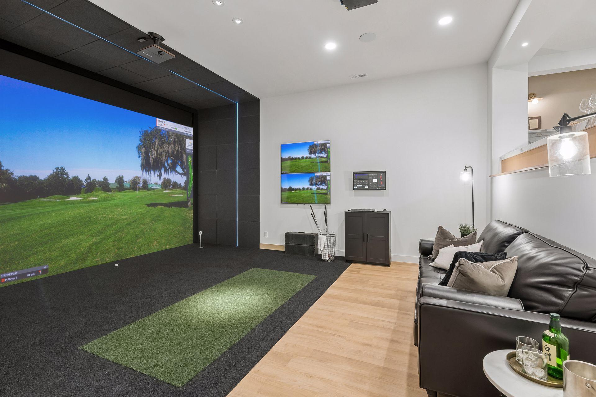 5104 Mirror Lakes Drive