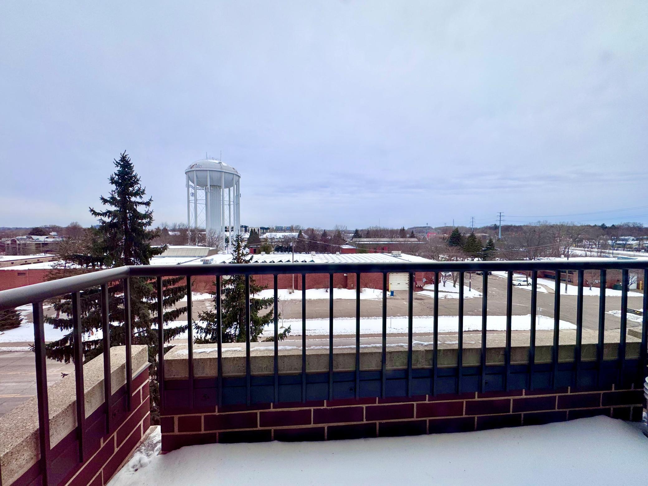 7600 Golden Valley Road 502