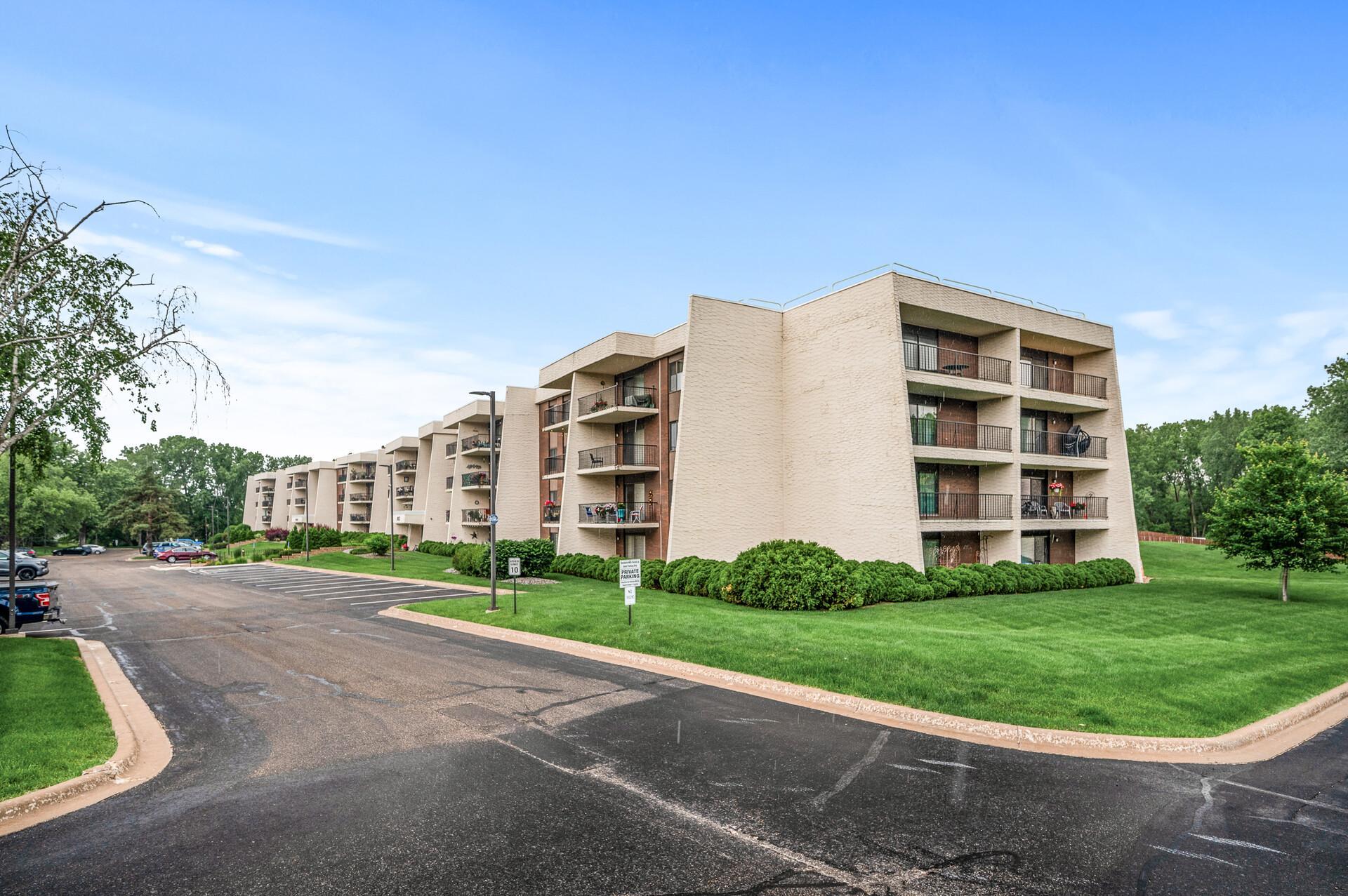 2455 Londin Lane E 216