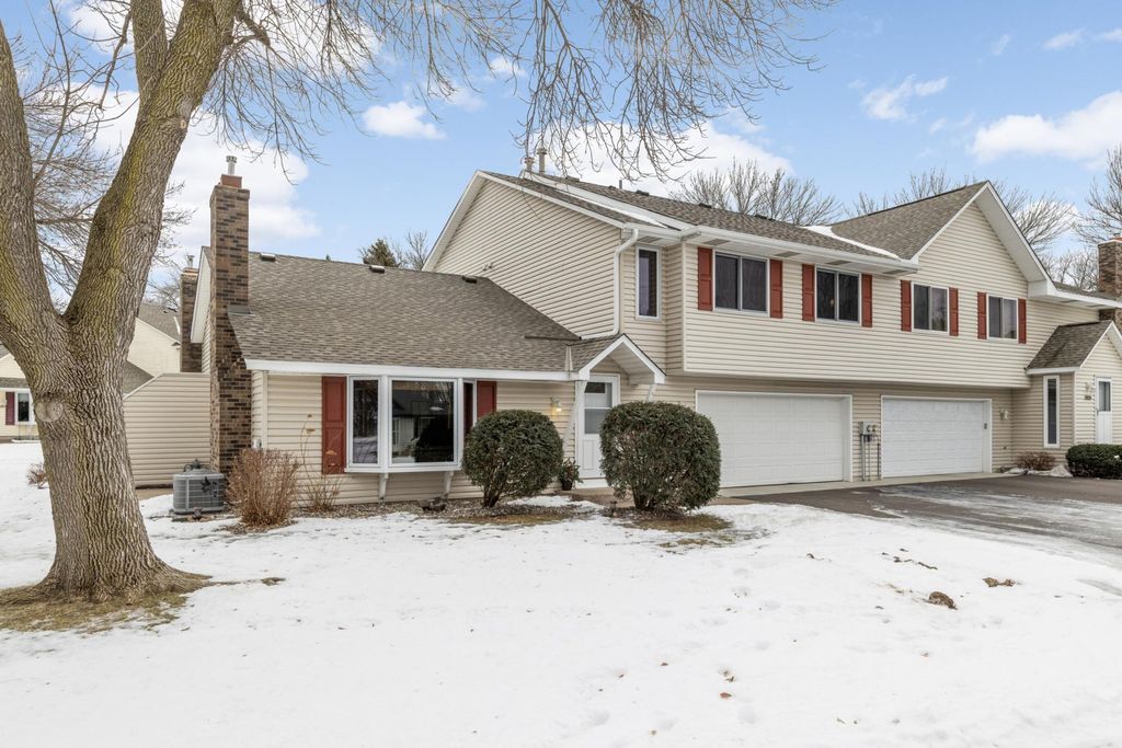 Photo of 3628 Gershwin Lane N, Oakdale, MN 55128 (MLS # 7008642)