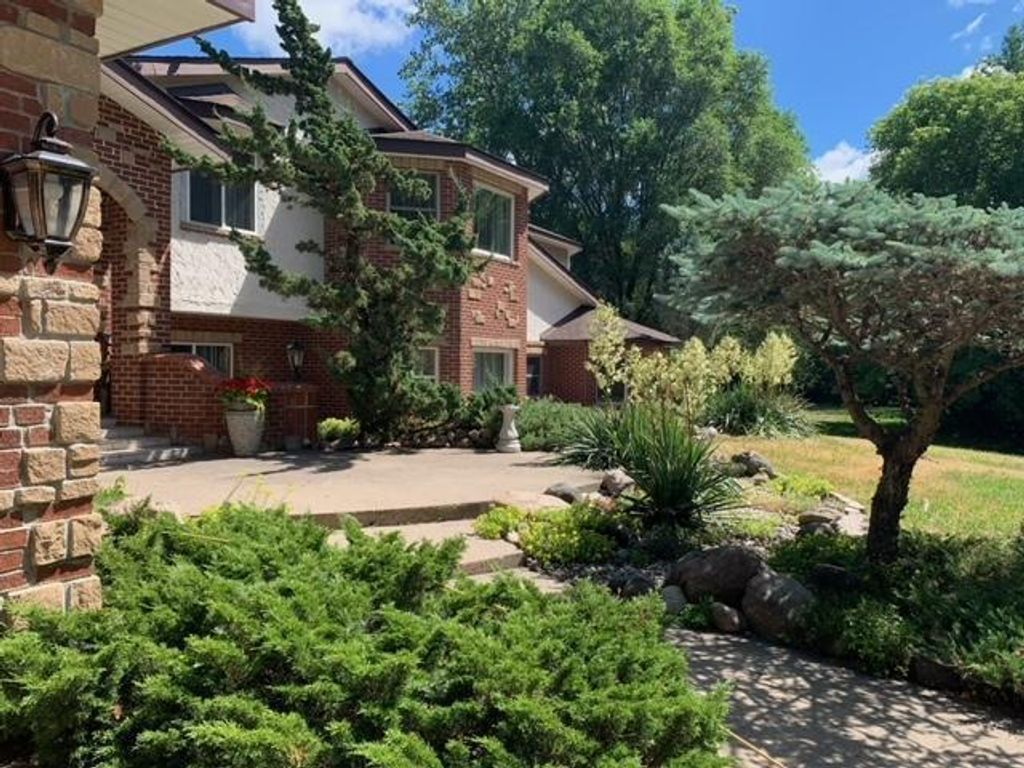 Photo of 3901 125th Avenue NE, Blaine, MN 55449 (MLS # 6739469)