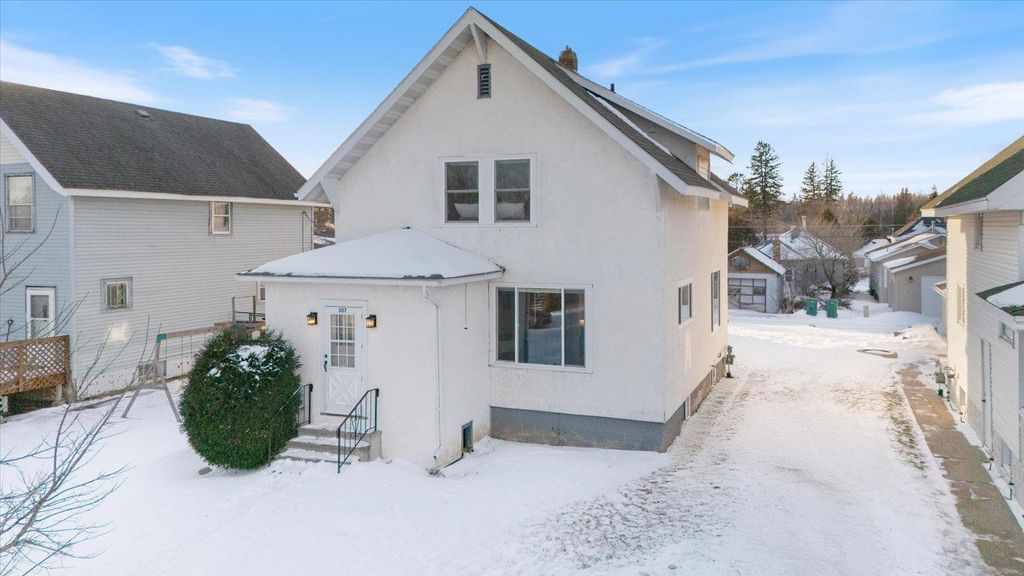 Photo of 307 Frantz Street, Buhl, MN 55713 (MLS # 7002133)