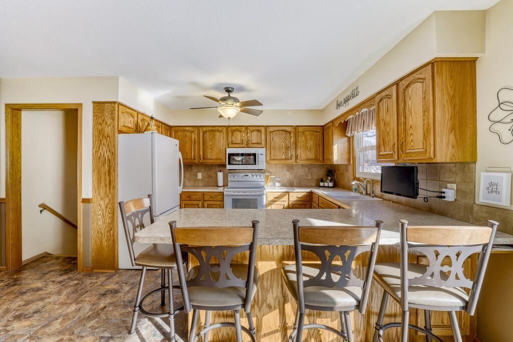 Photo of 608 Fairview Circle, Farmington, MN 55024 (MLS # 7013834)