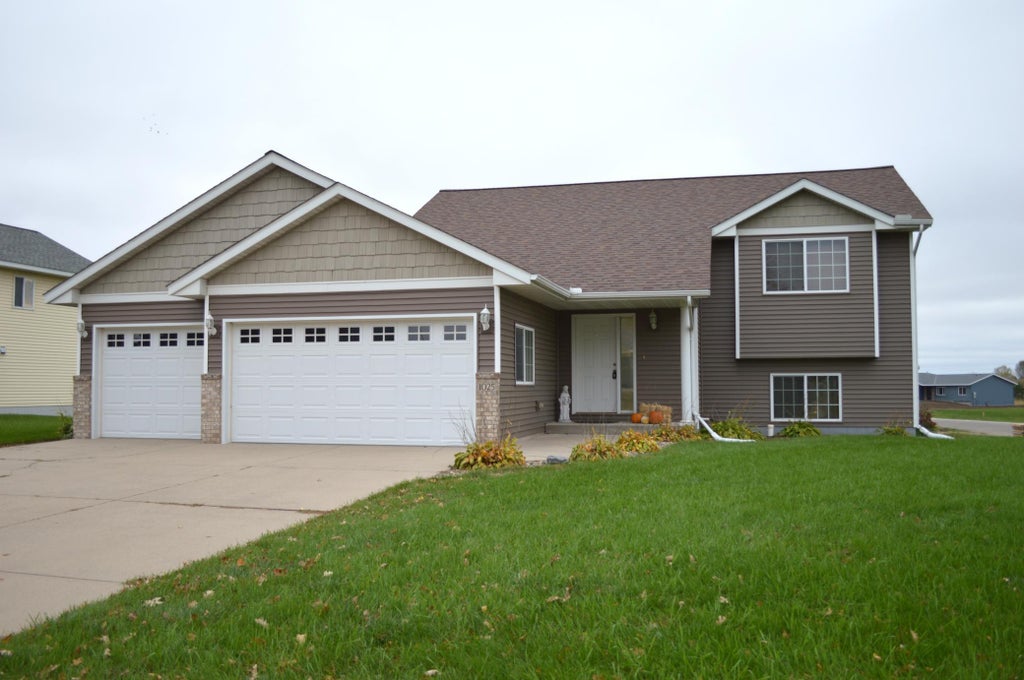 Photo of 1025 2nd Avenue SE, Freeport, MN 56331 (MLS # 7159708)