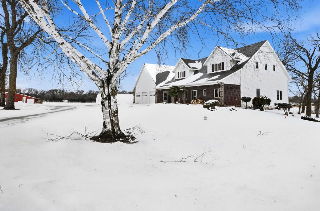 Photo of 3825 County Road 40 NE, New London, MN 56273 (MLS # 7011361)