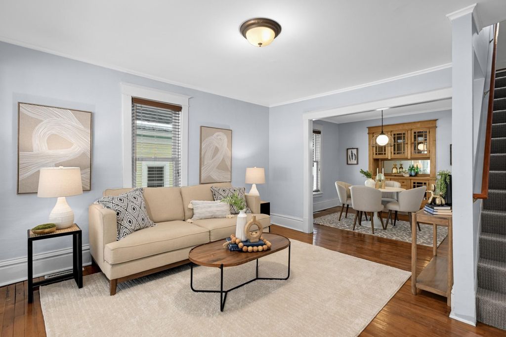 Photo of 4331 Pillsbury Avenue S, Minneapolis, MN 55409 (MLS # 7032027)