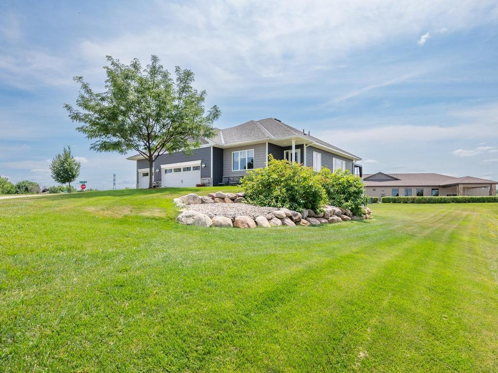 Photo of 1290 Parkview Court, Shakopee, MN 55379 (MLS # 7120384)