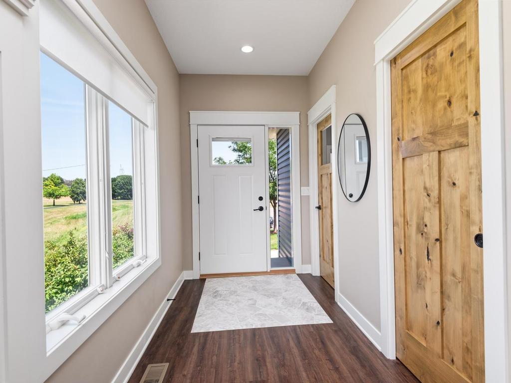 1290 Parkview Court
