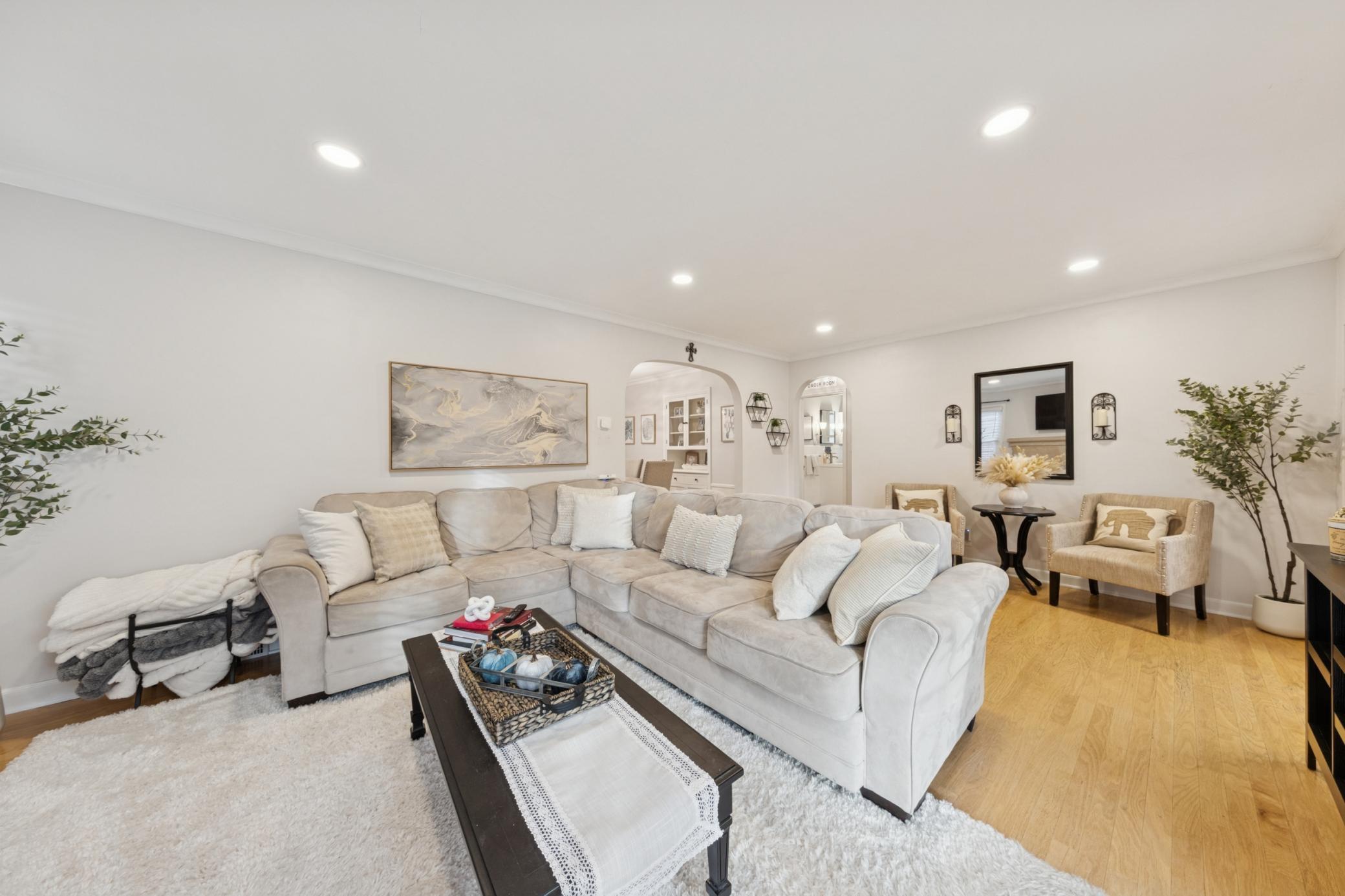 6804 Garfield Avenue