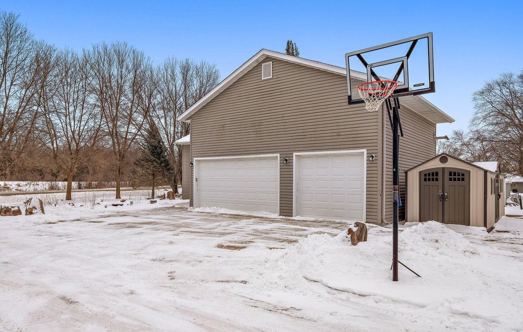 Photo of 1055 Johnson Place SE, Owatonna, MN 55060 (MLS # 7016343)