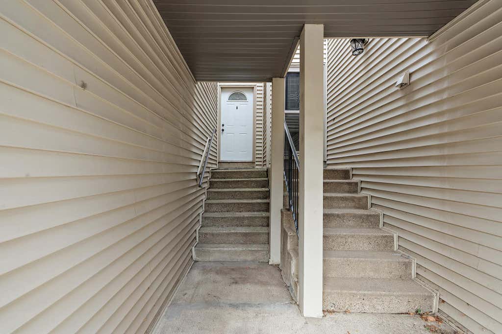 Photo of 408 Pleasant Drive, Hastings, MN 55033 (MLS # 7134882)