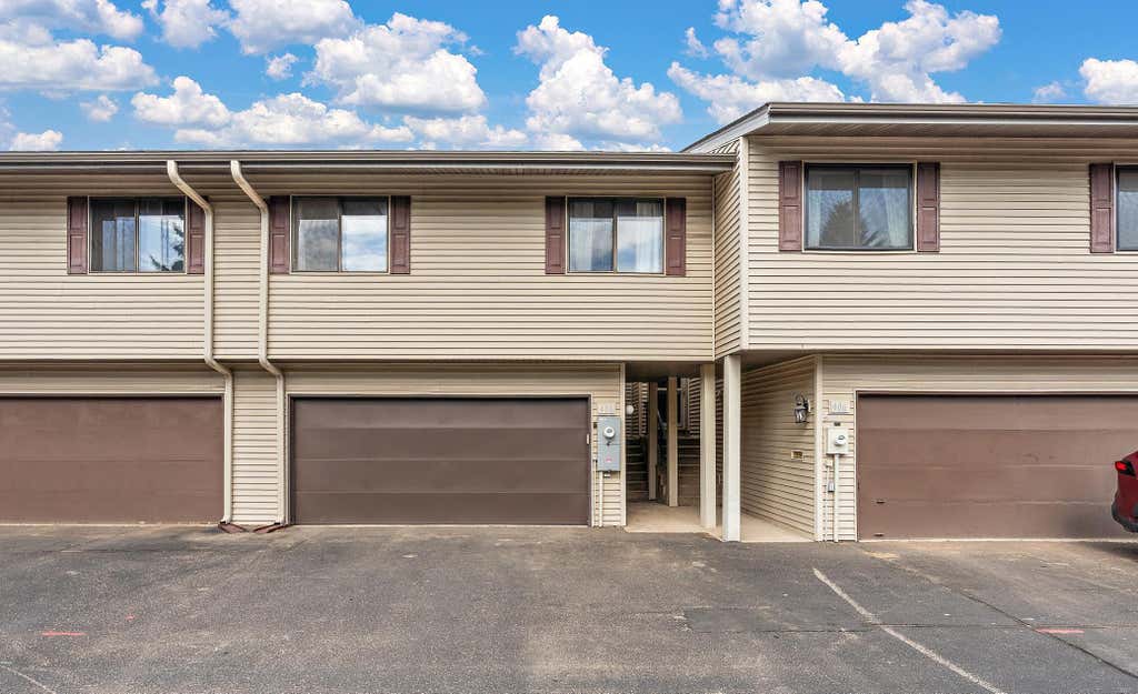 Photo of 408 Pleasant Drive, Hastings, MN 55033 (MLS # 7134882)