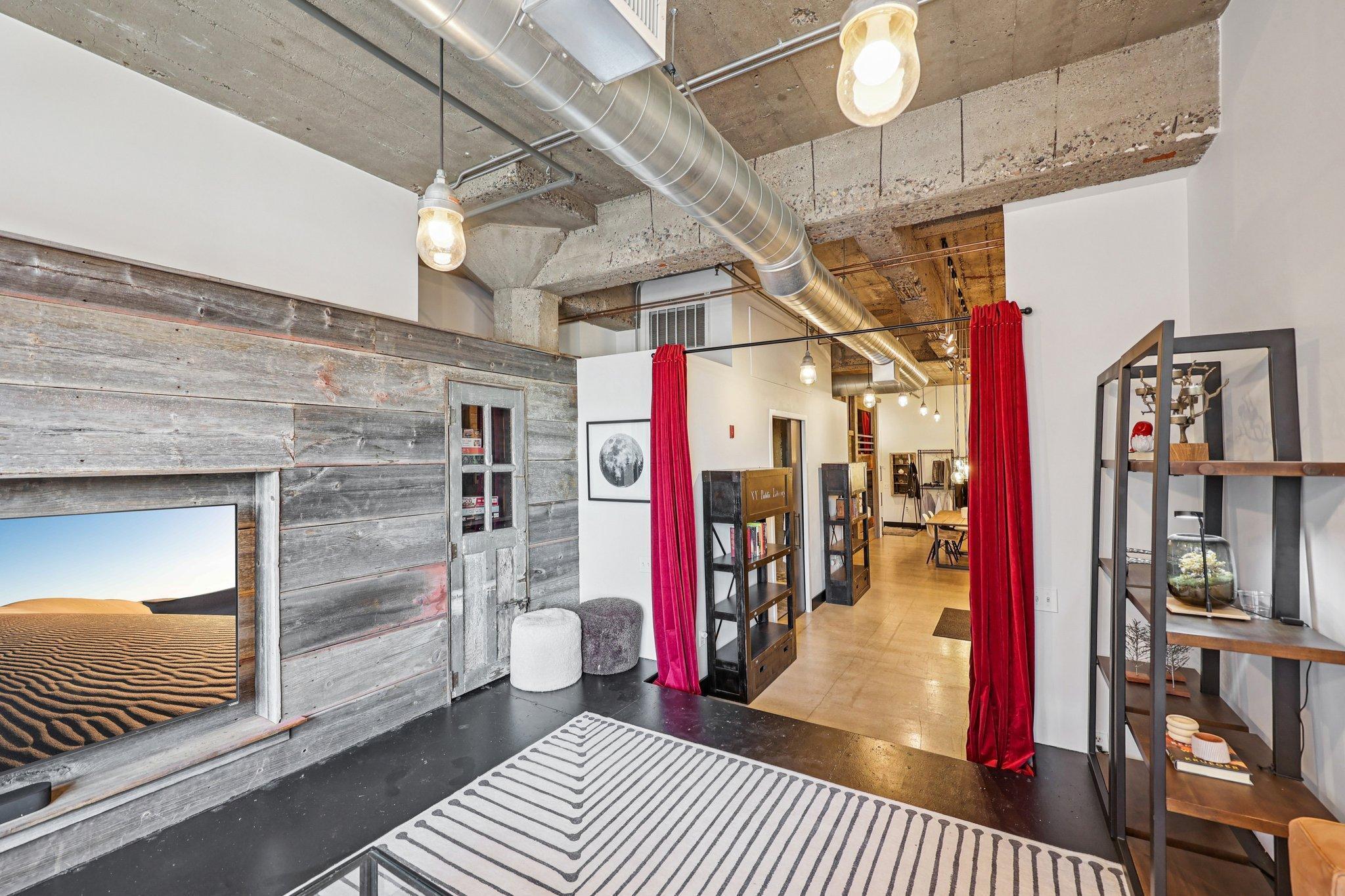 718 Washington Avenue N 506