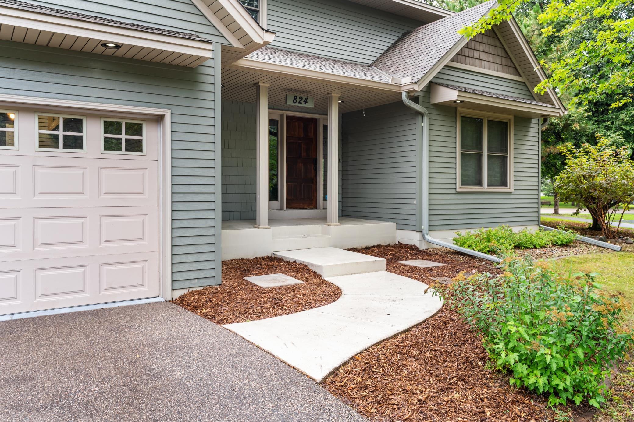 824 Springhill Drive