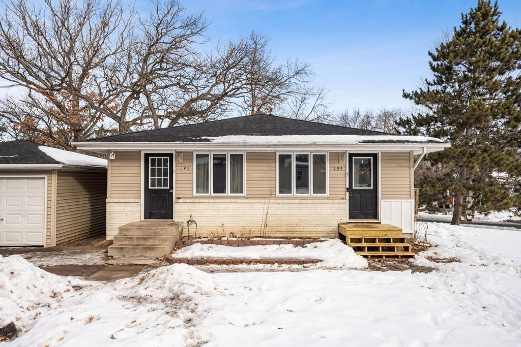 Photo of 195 Iris Street, Mahtomedi, MN 55115 (MLS # 7019322)