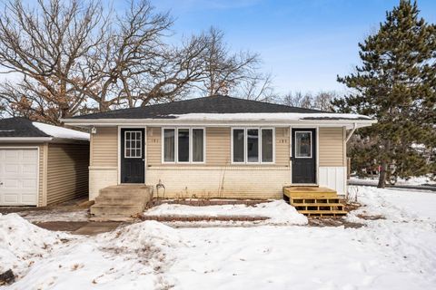 195 Iris Street Mahtomedi MN 55115