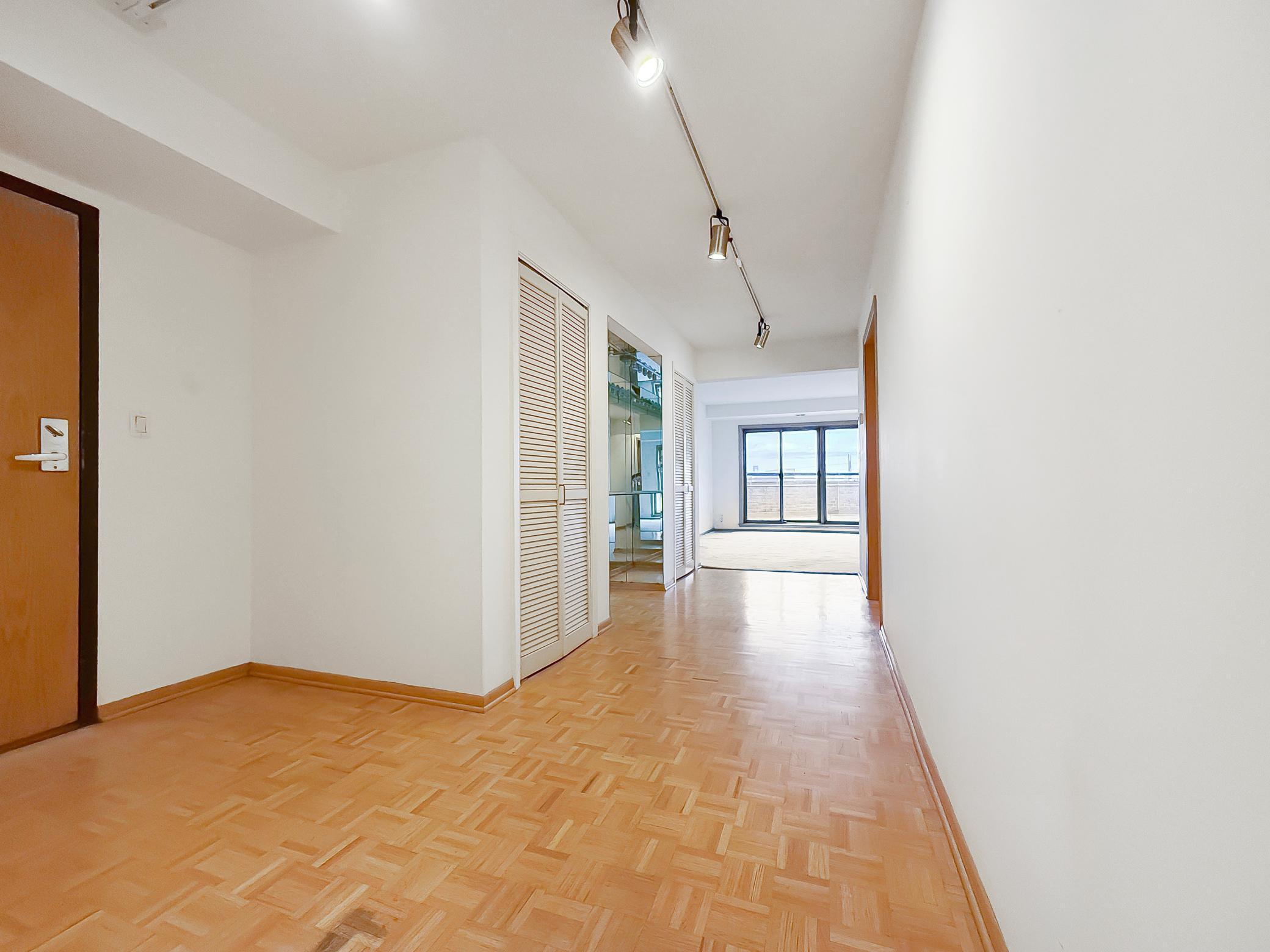 110 1st Avenue NE 1006