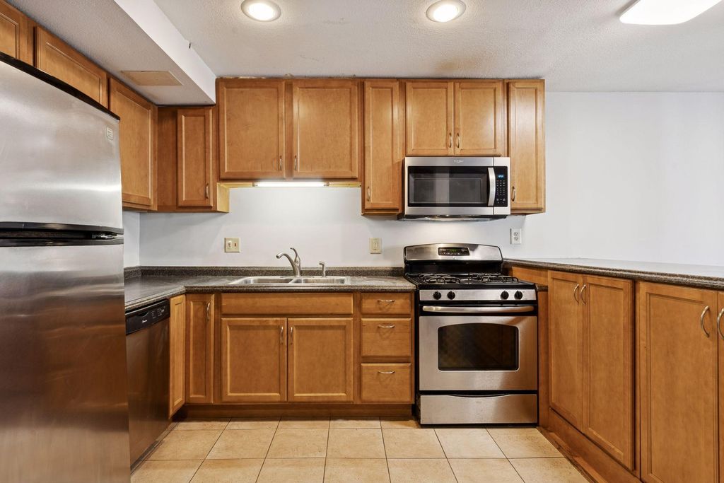 Photo of 7236 72nd Lane N #204, Brooklyn Park, MN 55428 (MLS # 7031083)