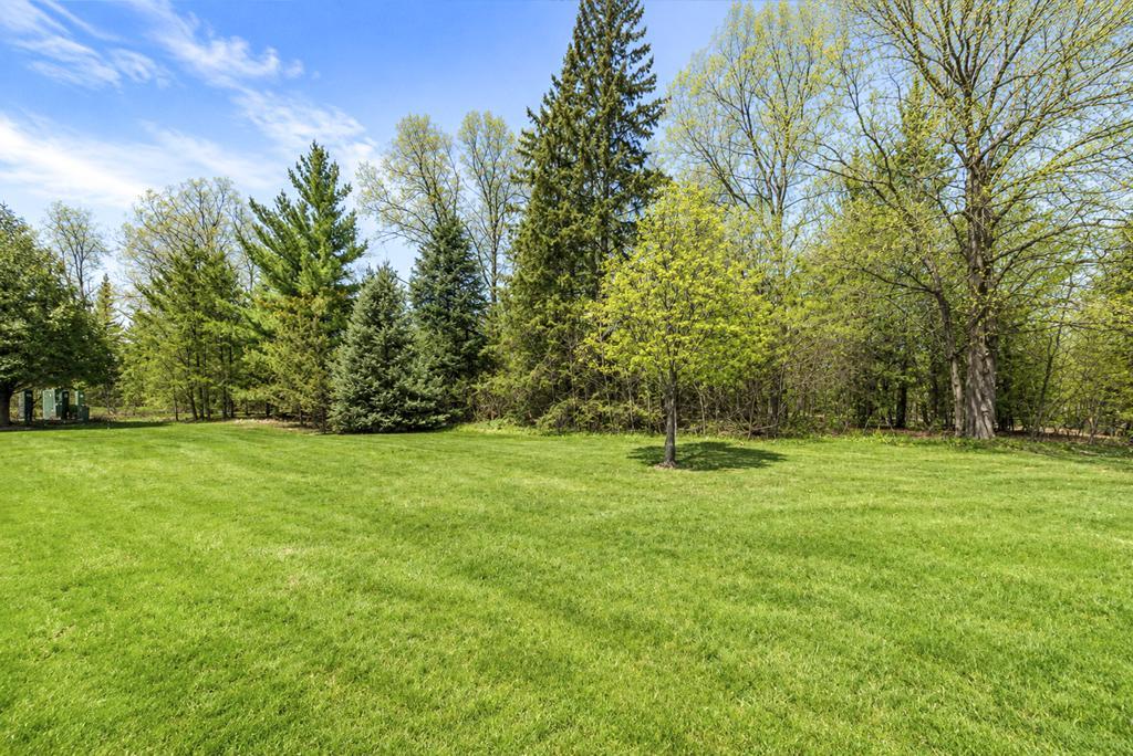 5606 Rush Lake Court