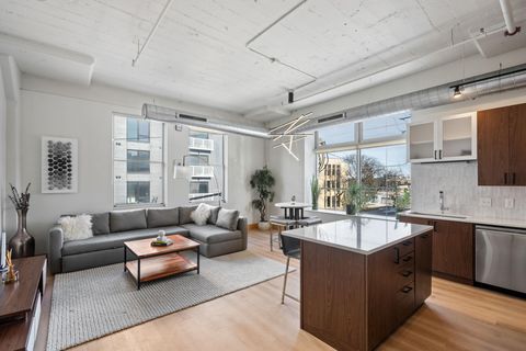 Photo of 918 3rd Street N #211, Minneapolis, MN 55401 (MLS # 7031904)