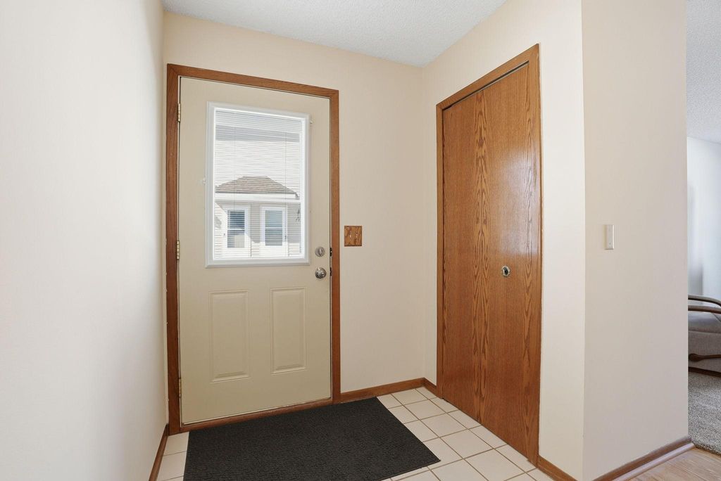 Photo of 789 Parkside Drive #789G, Vadnais Heights, MN 55127 (MLS # 7034687)