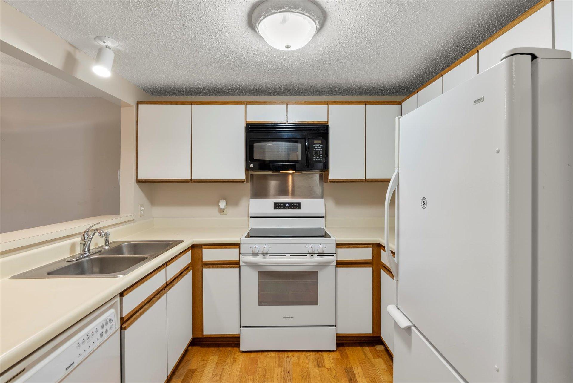 8025 Xerxes Avenue S 214