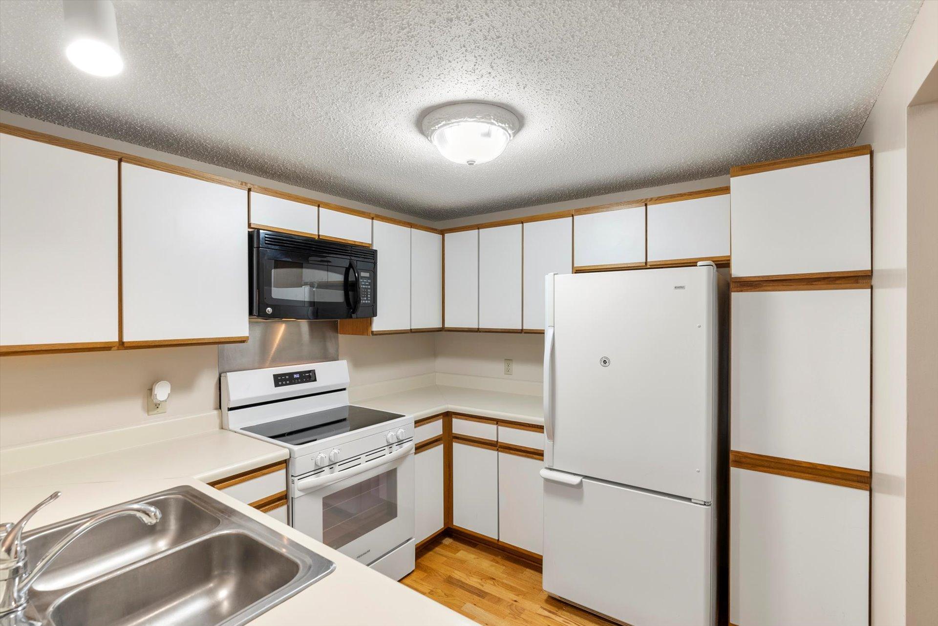 8025 Xerxes Avenue S 214