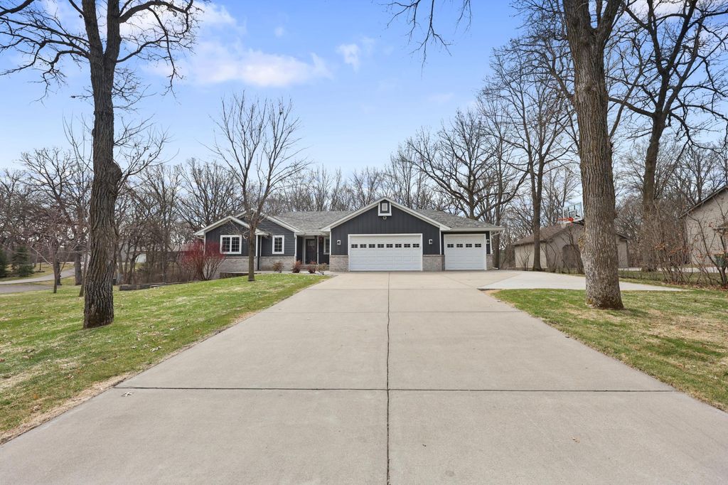 Photo of 326 N Hickory Street, Royalton, MN 56373 (MLS # 7059928)