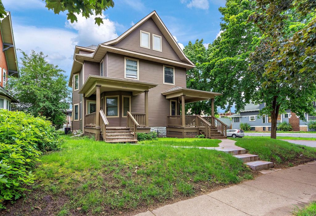 Photo of 1669 Hague Avenue, Saint Paul, MN 55104 (MLS # 7069813)