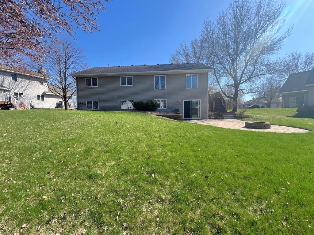 Photo of 2210 9th Avenue SE, Willmar, MN 56201 (MLS # 6754675)