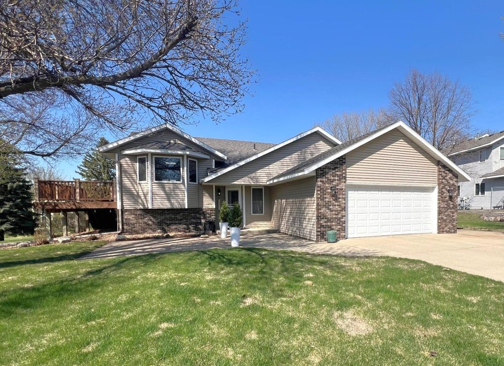 Photo of 2210 9th Avenue SE, Willmar, MN 56201 (MLS # 6754675)