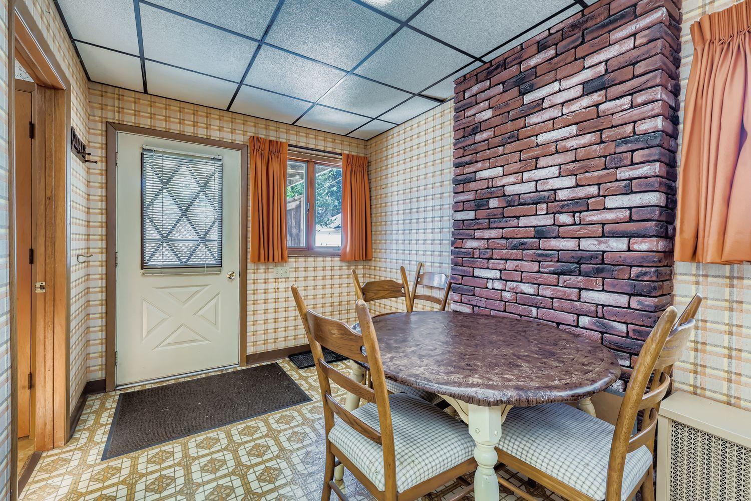 1118 Marshall Avenue