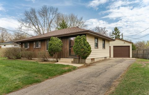 Photo of 2724 12th Avenue NW, Rochester, MN 55901 (MLS # 7038730)