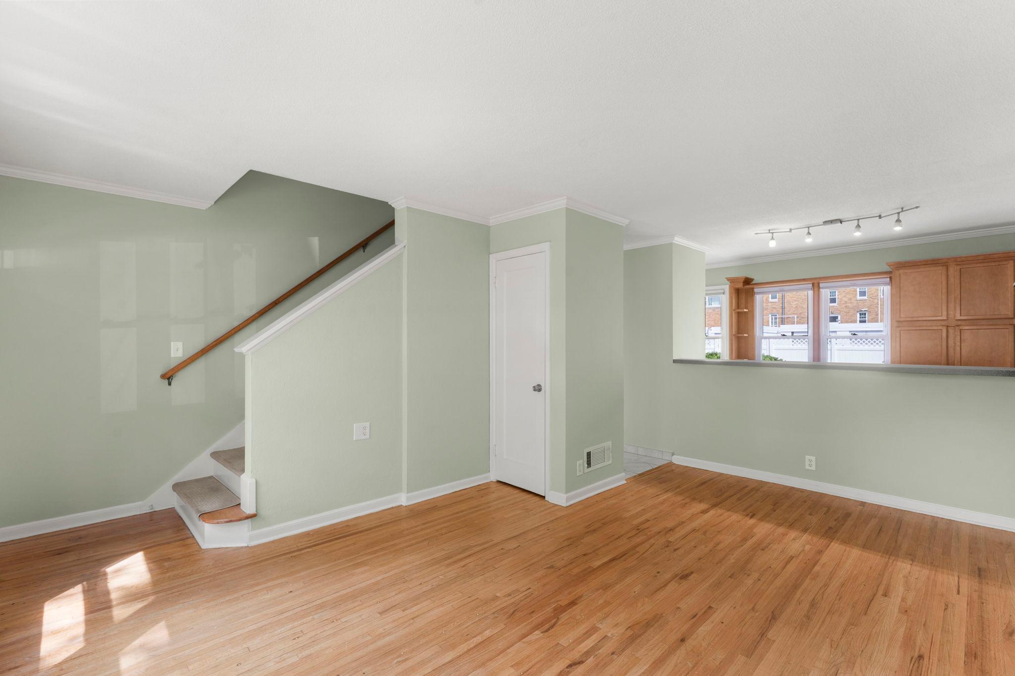 2037 Montreal Avenue