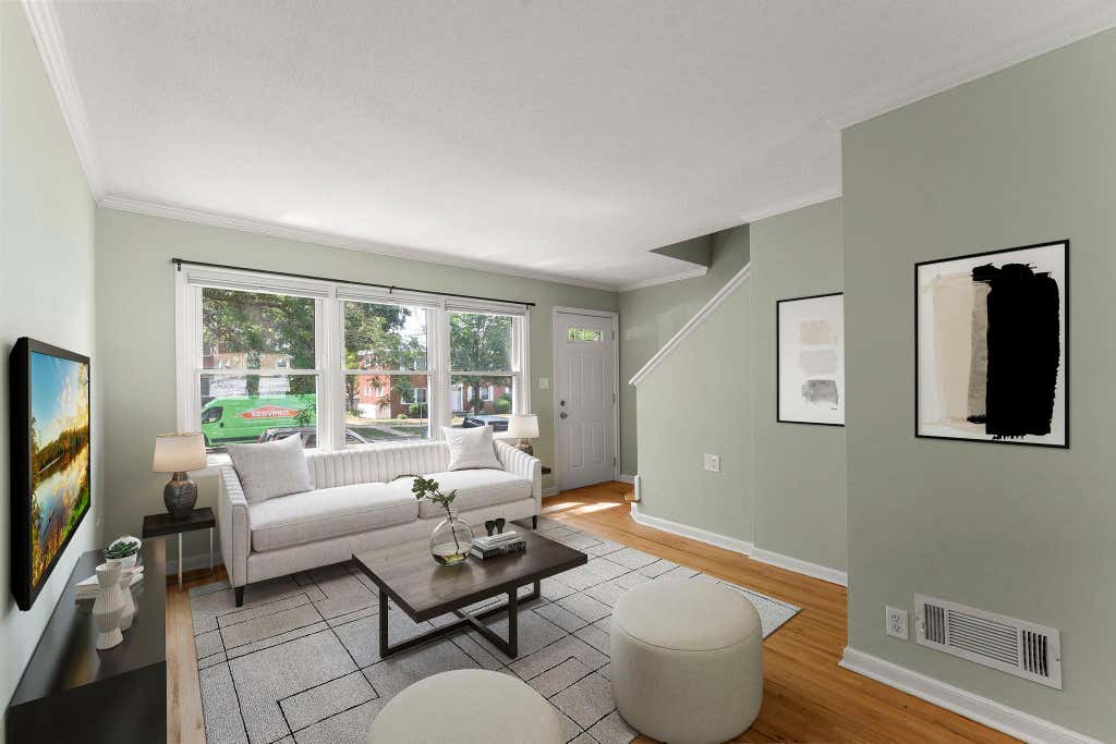 Photo of 2037 Montreal Avenue, Saint Paul, MN 55116 (MLS # 7119121)